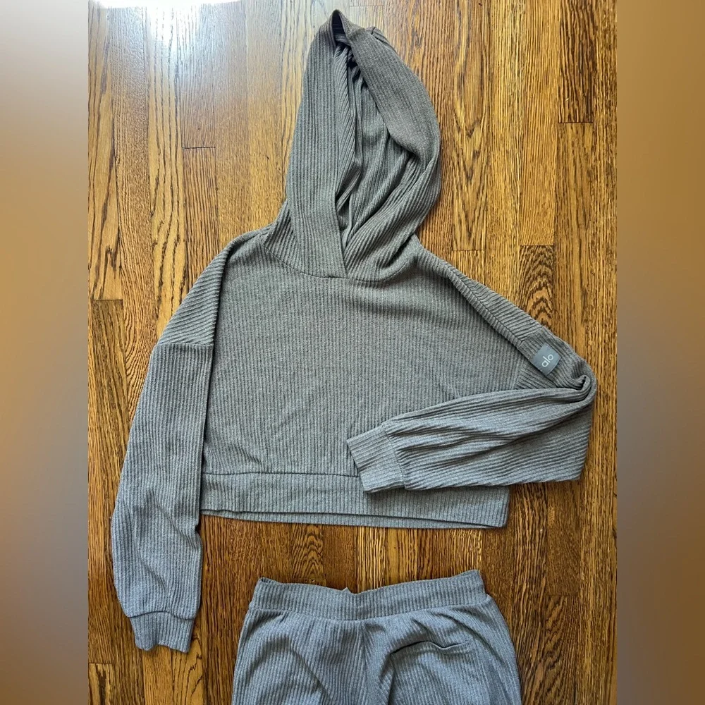 Ali Muse Ribbed Hoodie & Jogger Set - Picture 7 of 10